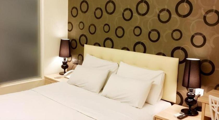 I-Hotel @ Johor Bahru Esterno foto